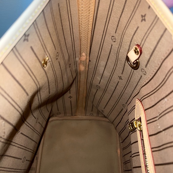 Louis Vuitton Neverfull MM Monogram - Picture 5 of 7